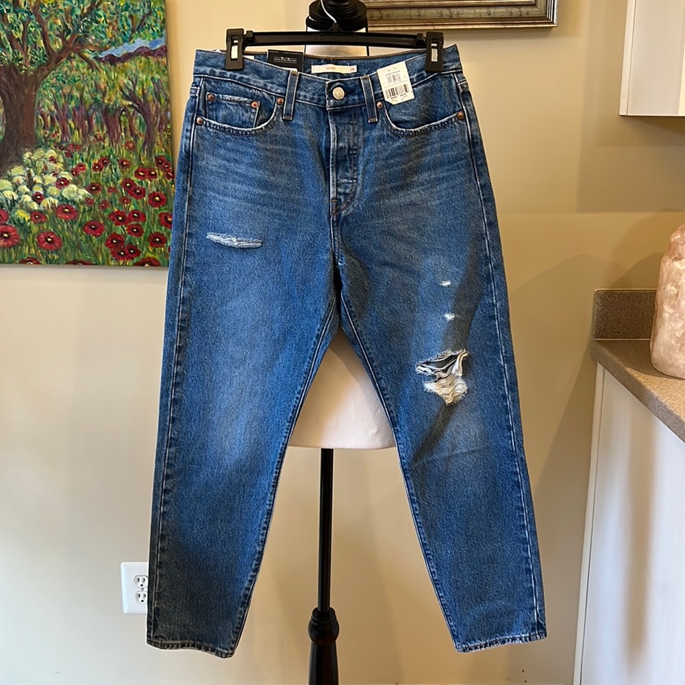 Levi's High Rise Blue Distressed Jeans